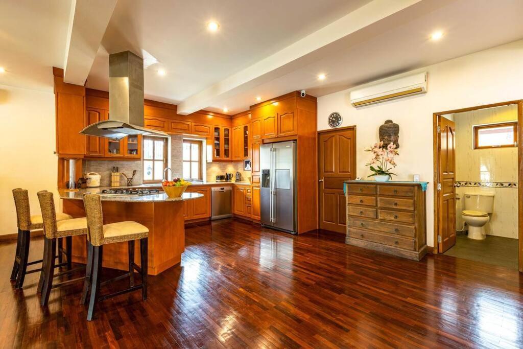 3 Bedroom Pool In Great Location Cv3 * Hua Hin