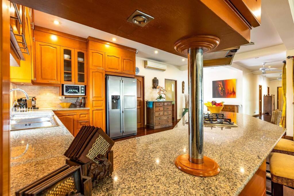 3 Bedroom Pool In Great Location Cv3 Hua Hin